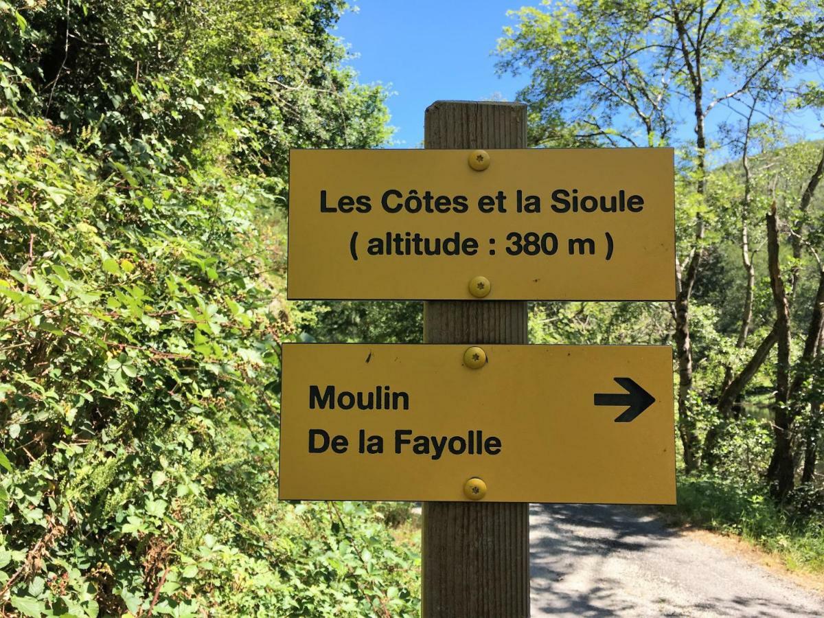 לינה וארוחת בוקר Blot-l'Eglise Moulin De La Fayolle מראה חיצוני תמונה